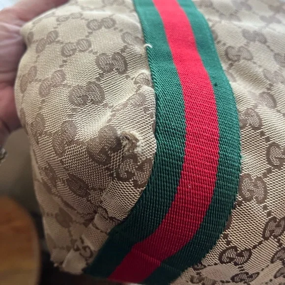 GUCCI GG CANVAS TOTE - Picture 13 of 16